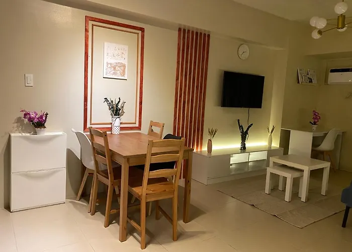 Elegant Bgc With View Apartment *
