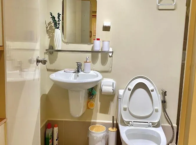 Apartment Elegant Bgc With View