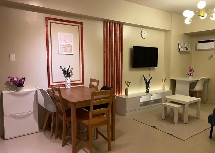 Elegant Bgc With View Apartment *