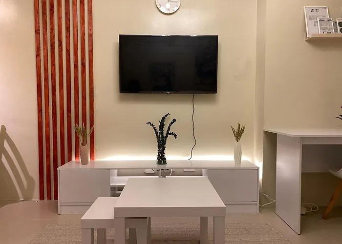 Apartment Elegant Bgc With View Manila